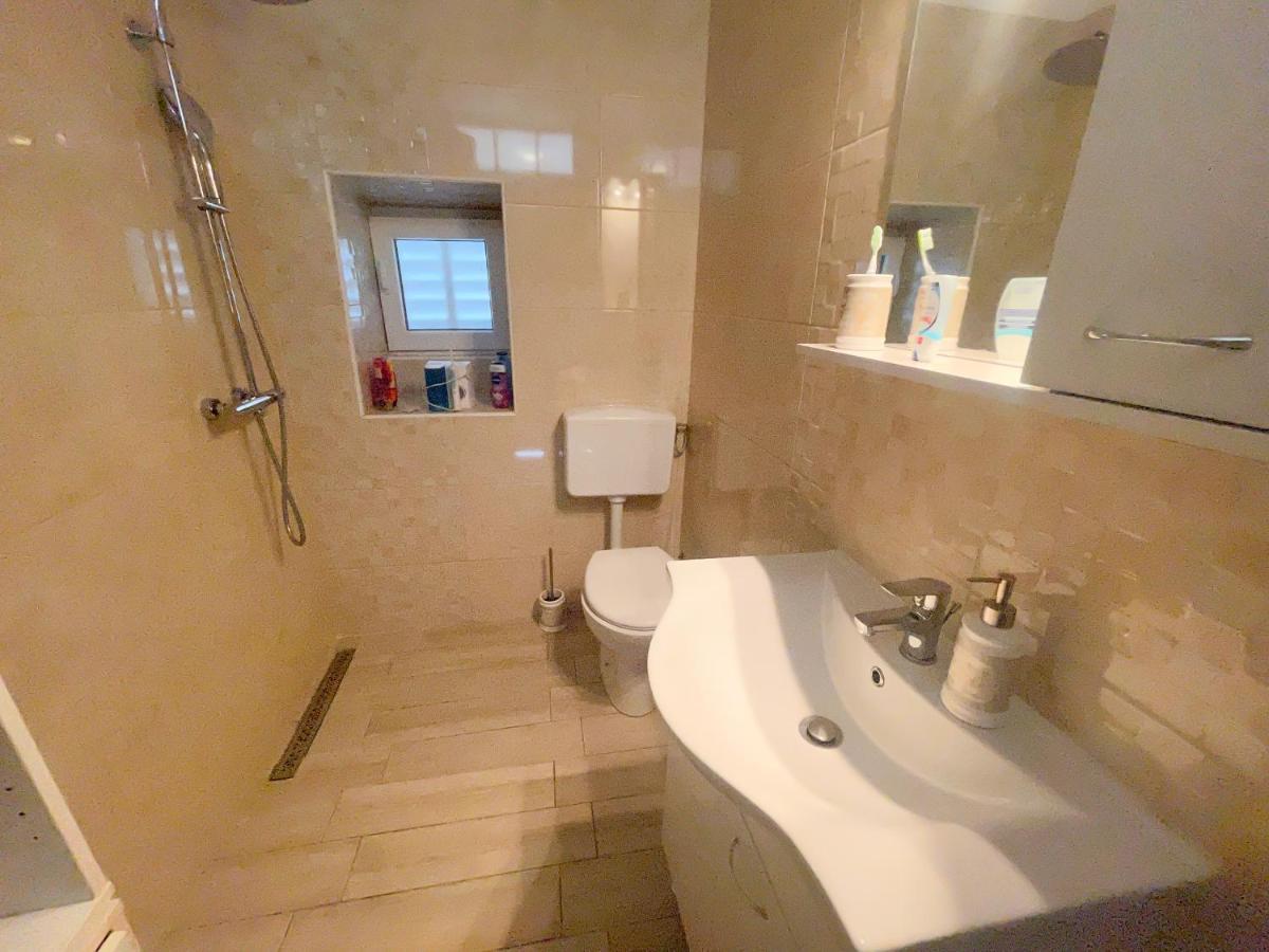 Apartmani Fabijan&Florijan 德拉马利 外观 照片